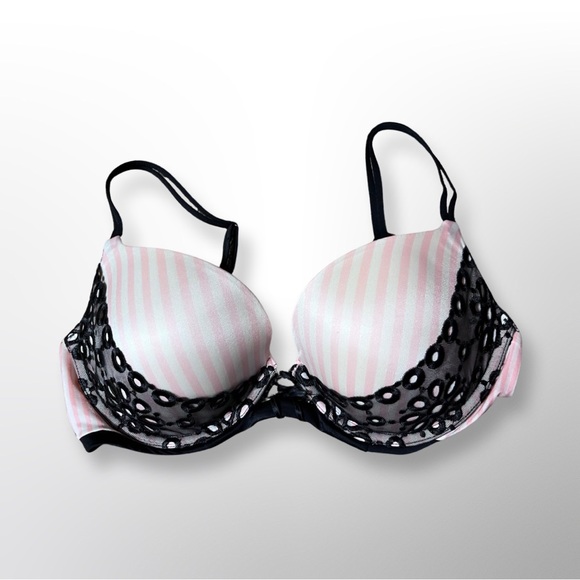 Victoria Secret Bra - Picture 2 of 3